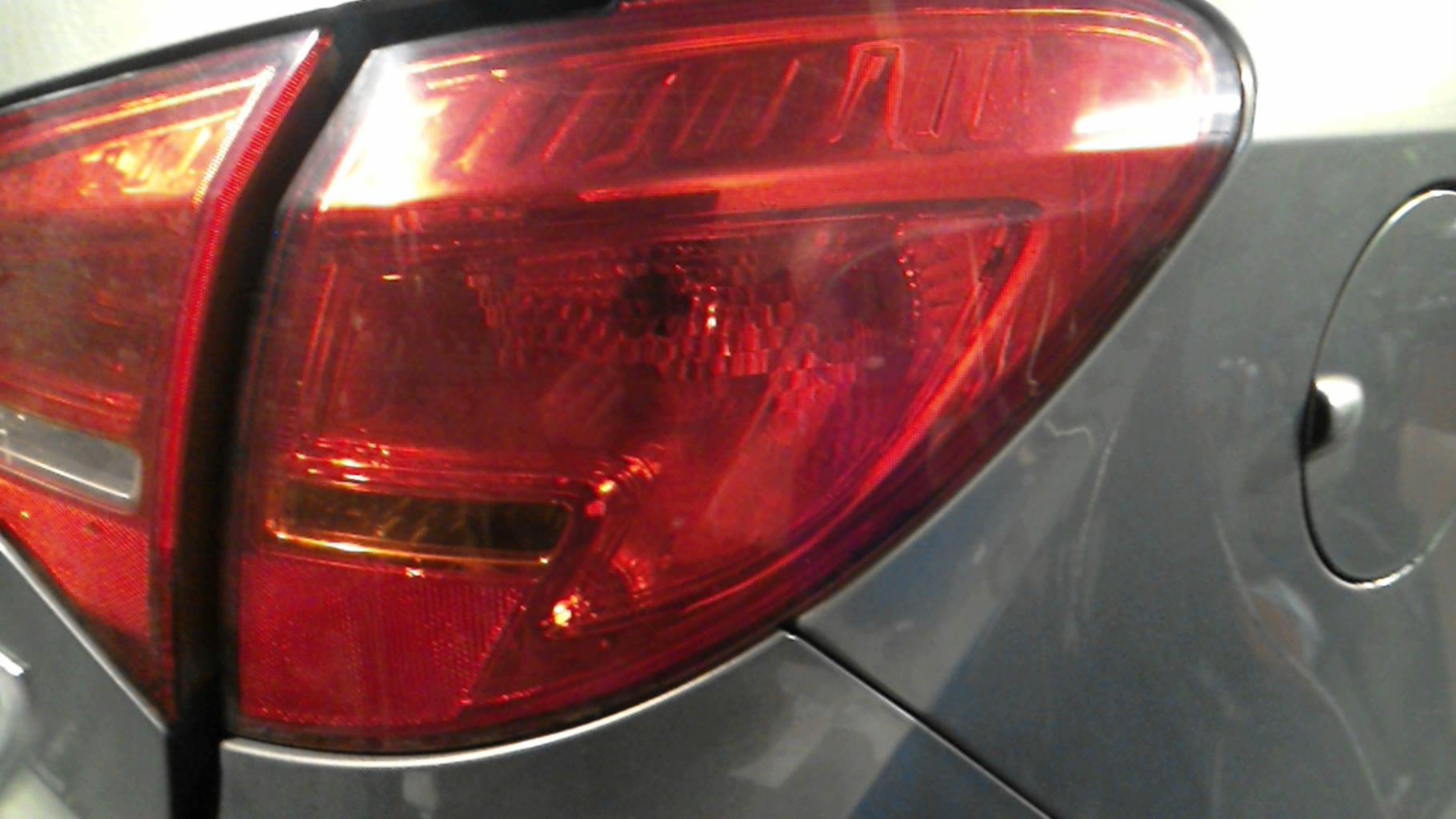 Fanale posteriore principale destro (luci) OPEL MERIVA B PHASE 1 Diésel - 1