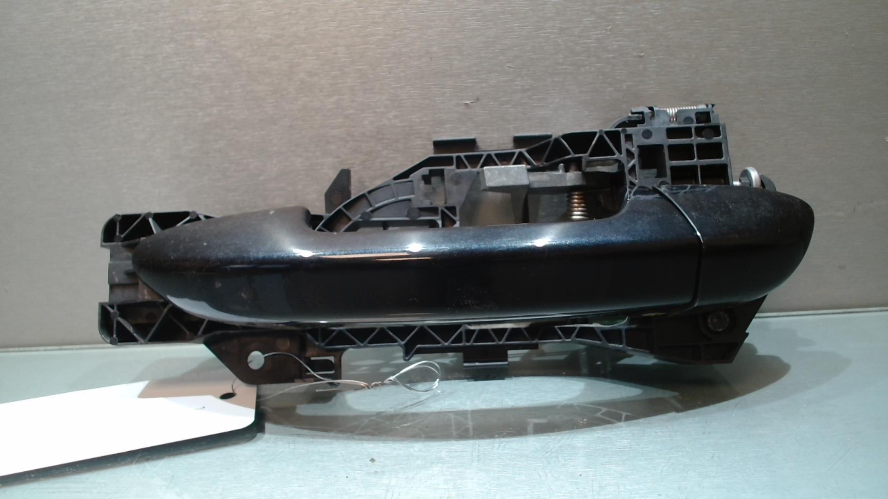 Maniglia portiera posteriore sinistra VOLKSWAGEN PASSAT 6 BREAK Diésel - 1