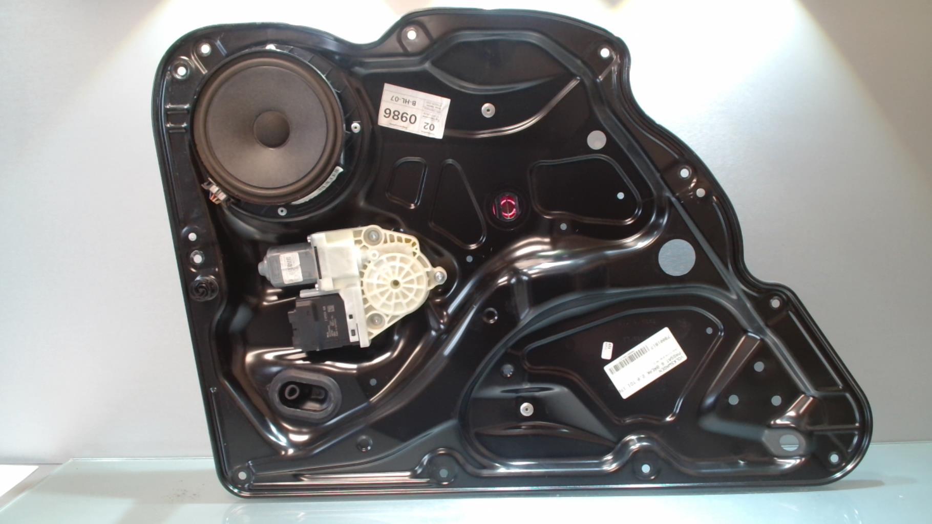 Alzacristalli elettrico posteriore sinistro VOLKSWAGEN PASSAT 6 BREAK Diésel - 1