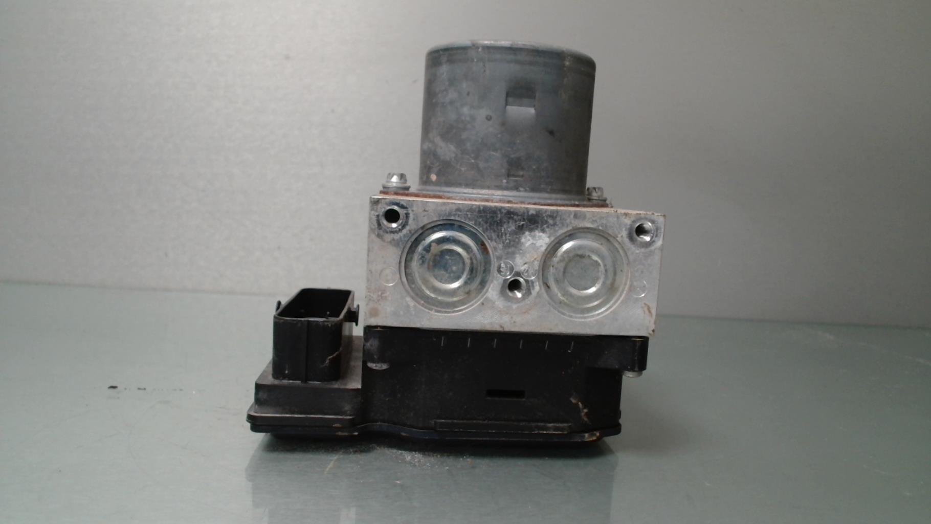 Blocco ABS (antibloccaggio freni) VOLKSWAGEN PASSAT 6 BREAK Diésel - 1