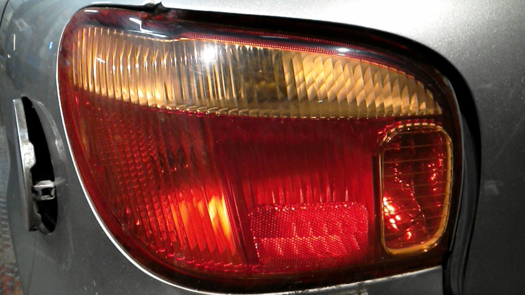 Fanale posteriore principale sinistro (luci) TOYOTA YARIS 1 PHASE 2 Gasolina - 1