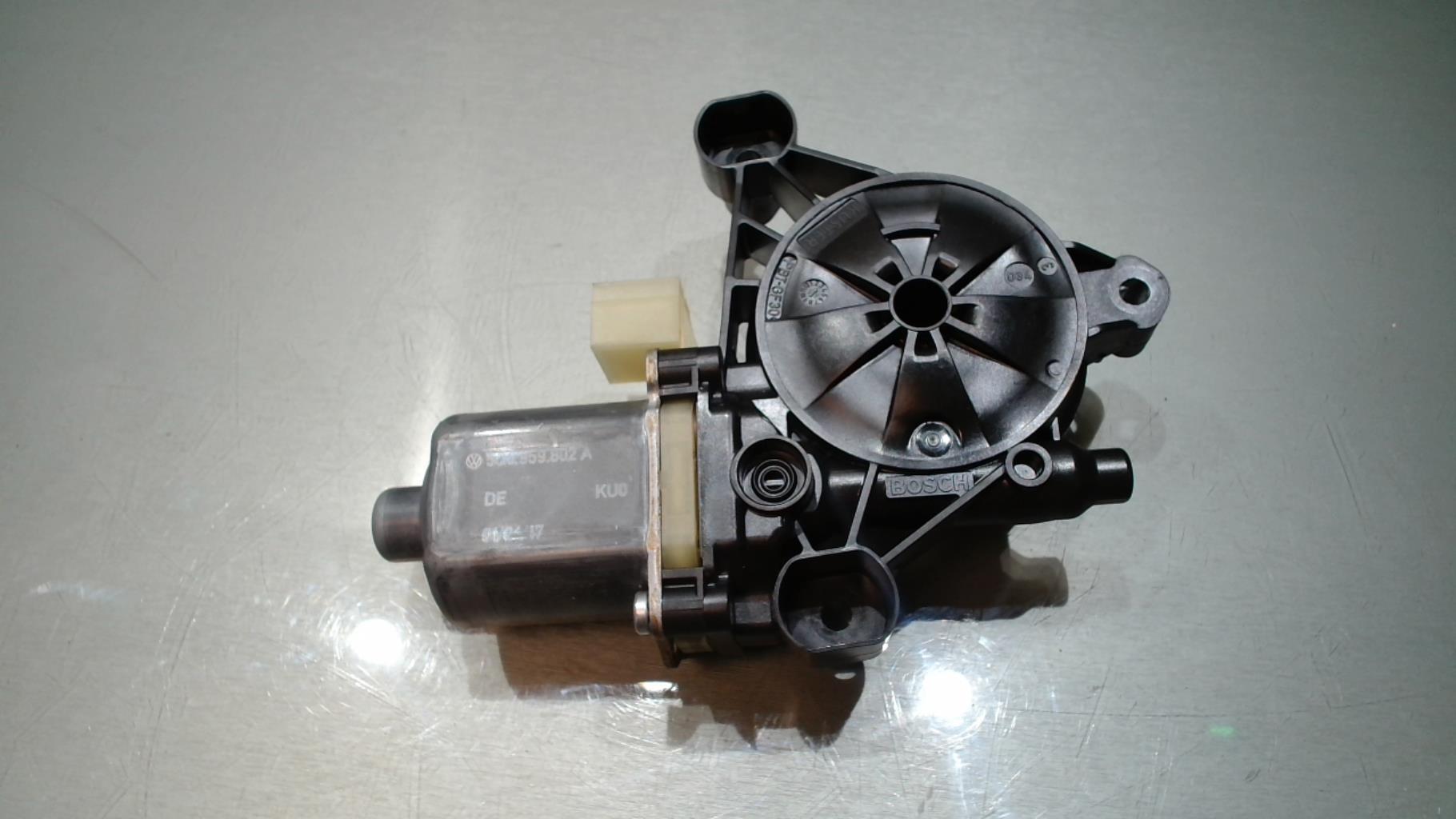 Motore alzacristalli posteriore destro VOLKSWAGEN TIGUAN 2 PHASE 1 Diésel - 1