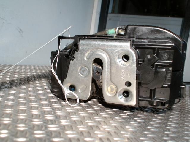 Chiusura centralizzata posteriore destra NISSAN QASHQAI 1 PHASE 2 Diésel - 1