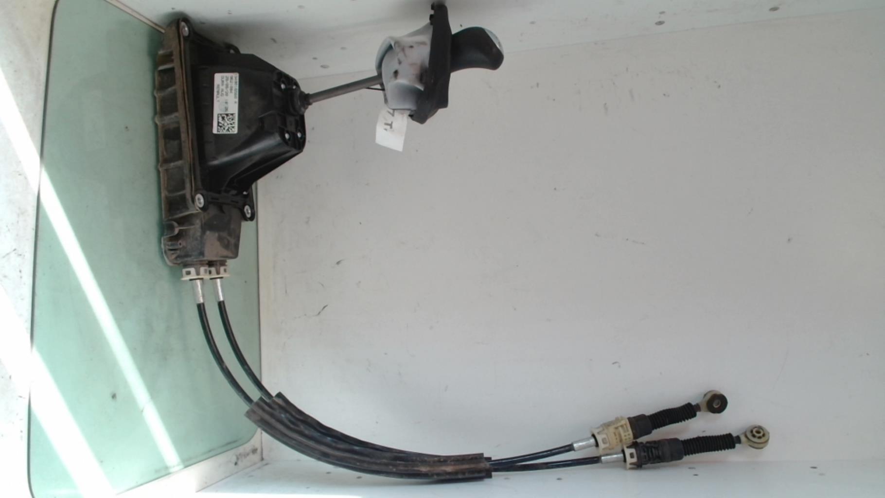Levier de vitesses DACIA SANDERO 2 PHASE 2 Essence/GPL - 1