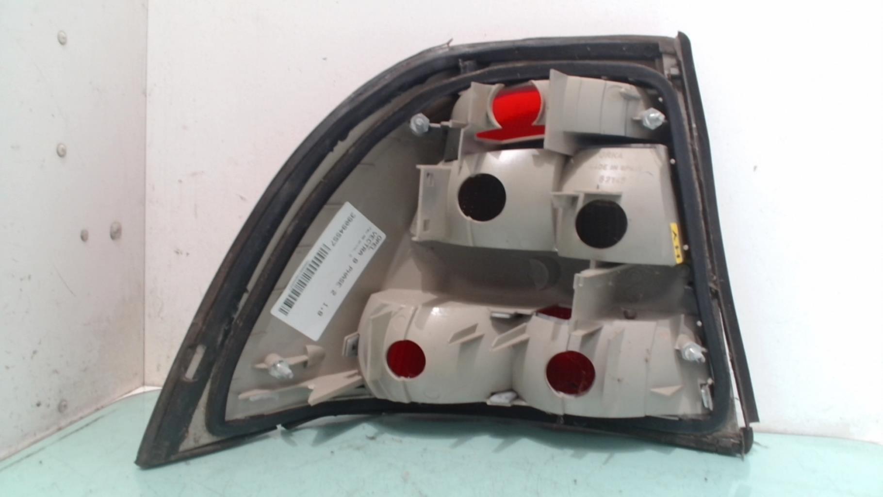 Fanale posteriore principale destro (luci) OPEL VECTRA B PHASE 2 Gasolina - 1