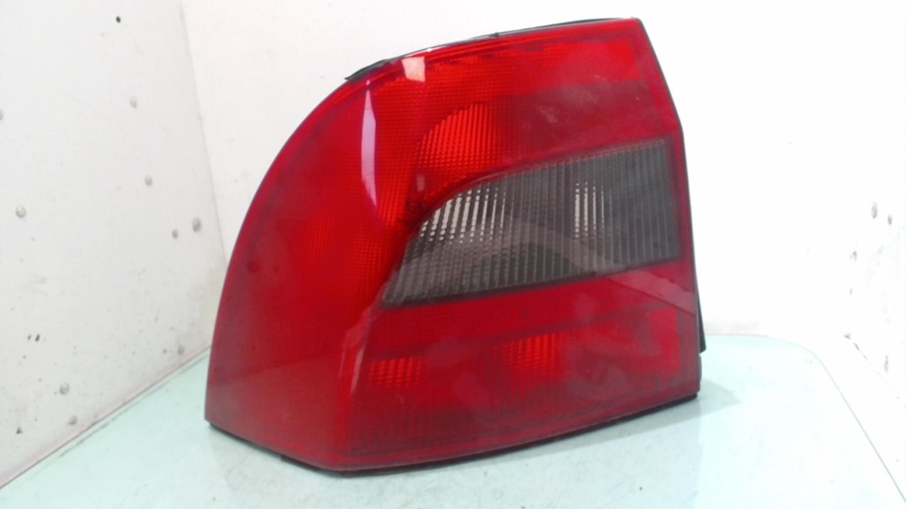 Fanale posteriore principale sinistro (luci) OPEL VECTRA B PHASE 2 Gasolina - 1