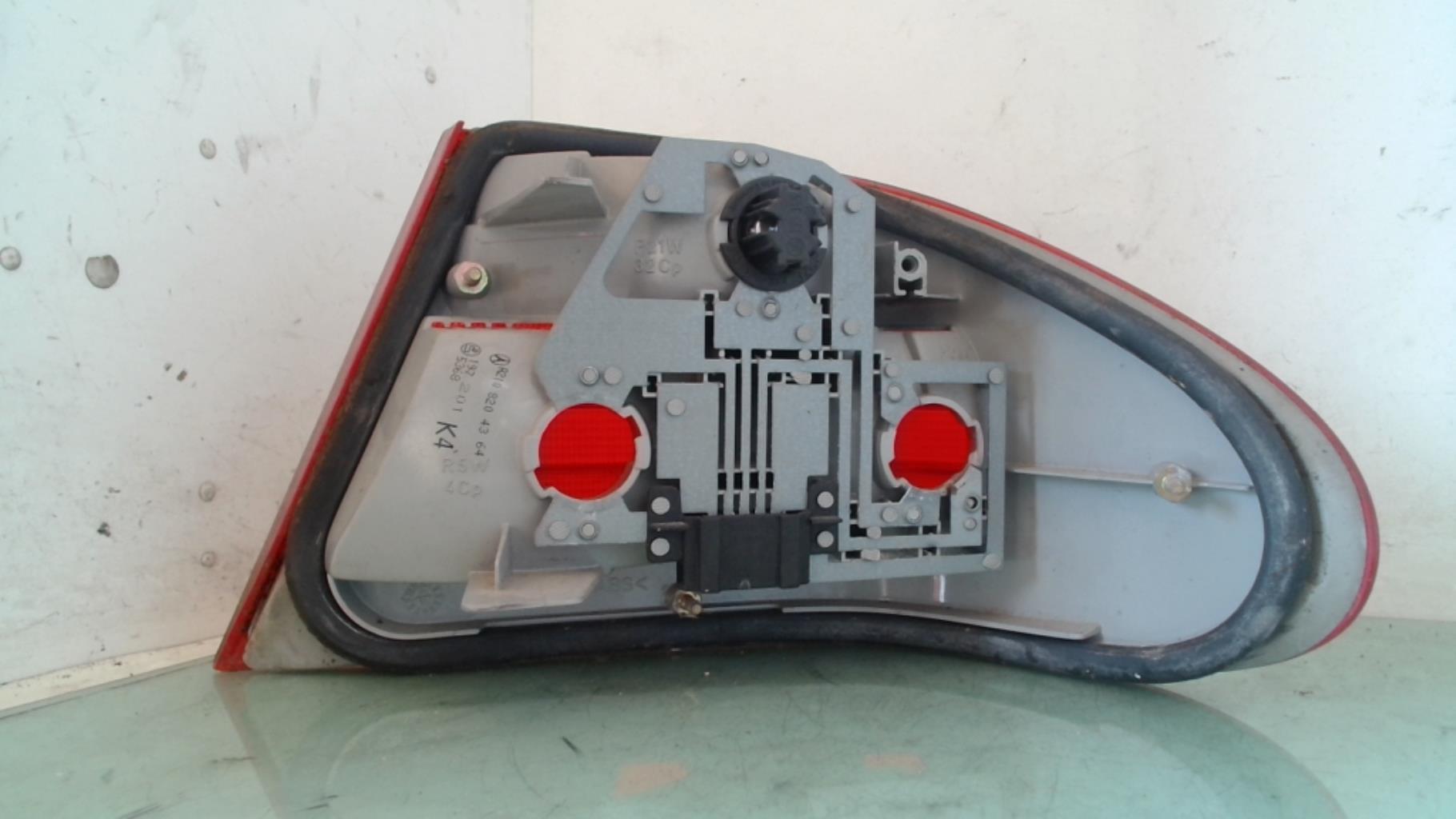 Fanale posteriore principale sinistro (luci) MERCEDES CLASSE E 210 PHASE 1 Diésel - 1
