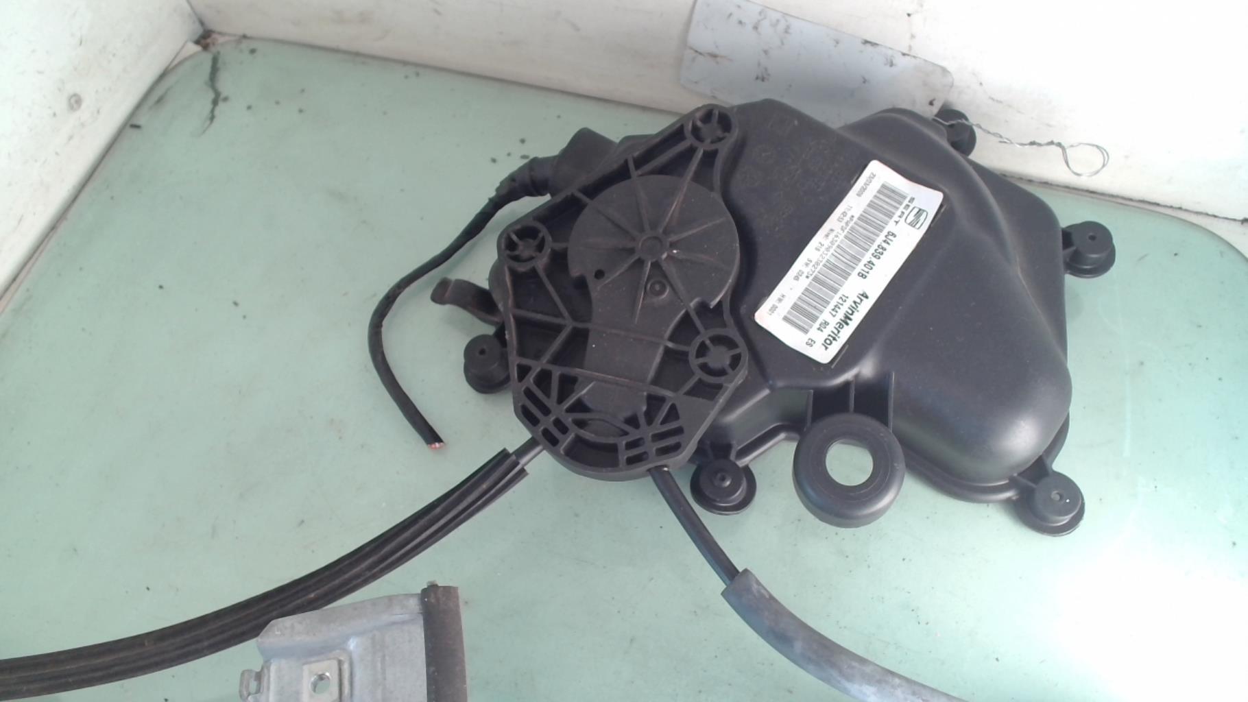 Alzacristalli elettrico posteriore sinistro SEAT IBIZA 4 PHASE 1 Diésel - 1