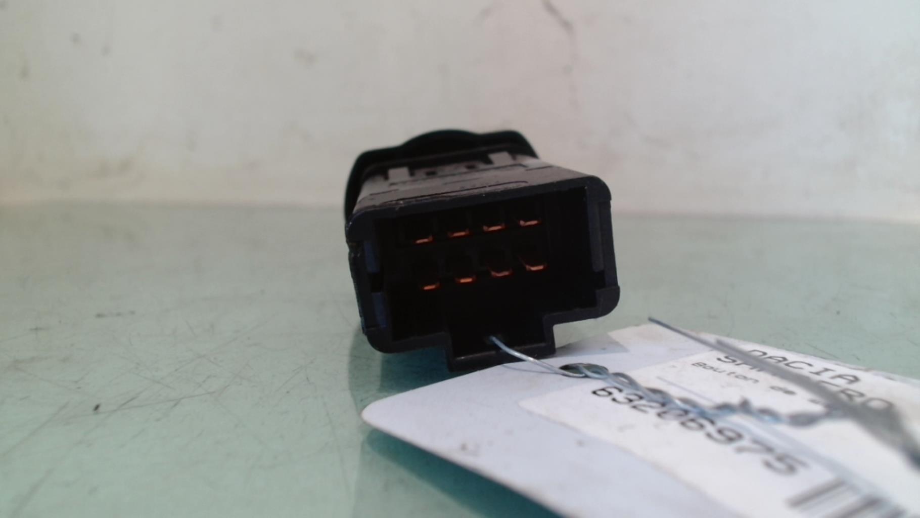 Bouton de warning DACIA SANDERO 1 Essence/GPL - 1