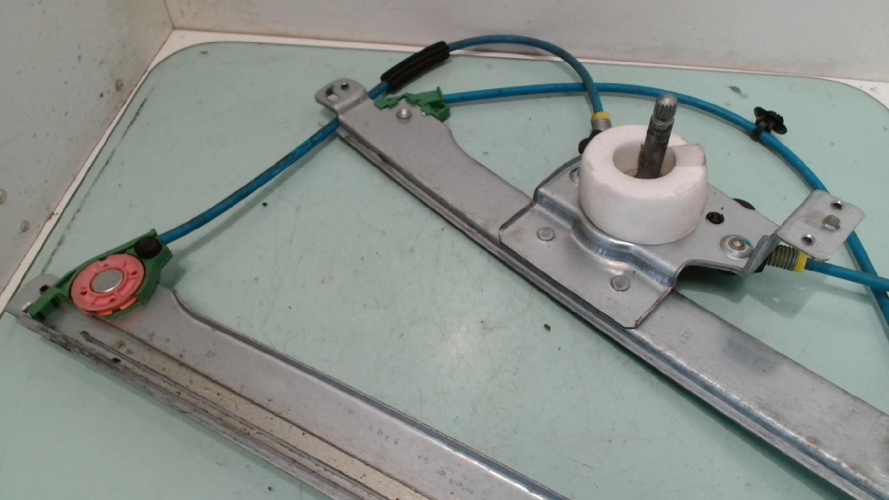 Alzacristalli manuale anteriore destro CITROEN C2 PHASE 1 Diésel - 1