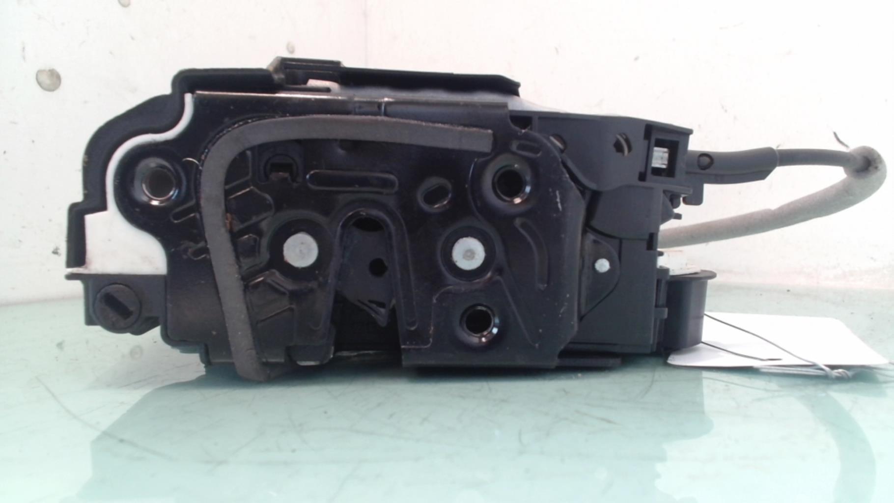 Chiusura centralizzata anteriore destra VOLKSWAGEN POLO 5 PHASE 2 Gasolina - 1
