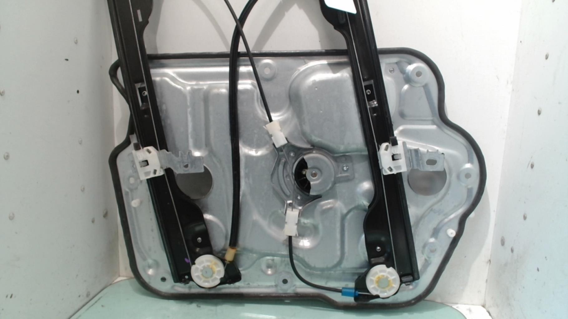 Alzacristalli elettrico anteriore destro NISSAN QASHQAI 1 PHASE 2 Diésel - 1