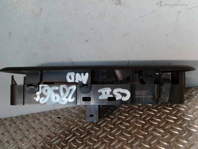 Interruttore lavacristalli anteriore destro CITROEN C5 2 BREAK Diésel - 1