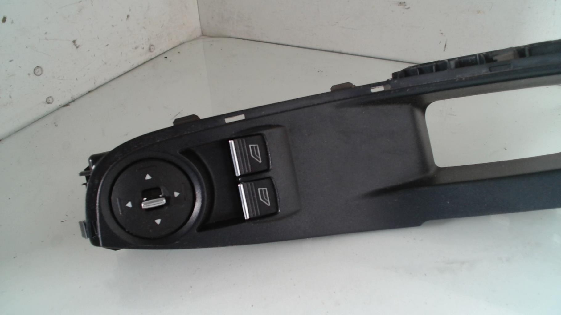 Interruttore lavacristalli anteriore sinistro FORD FIESTA 6 PHASE 2 Gasolina - 1