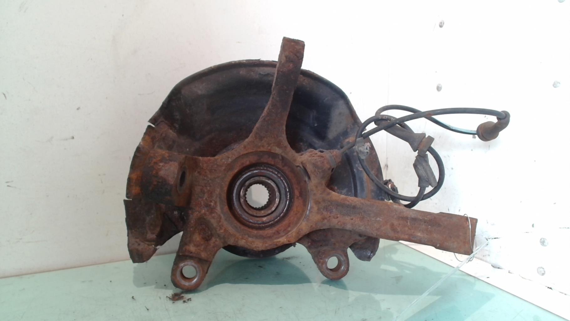 Mozzo anteriore sinistro SUZUKI ALTO 3 Gasolina - 1
