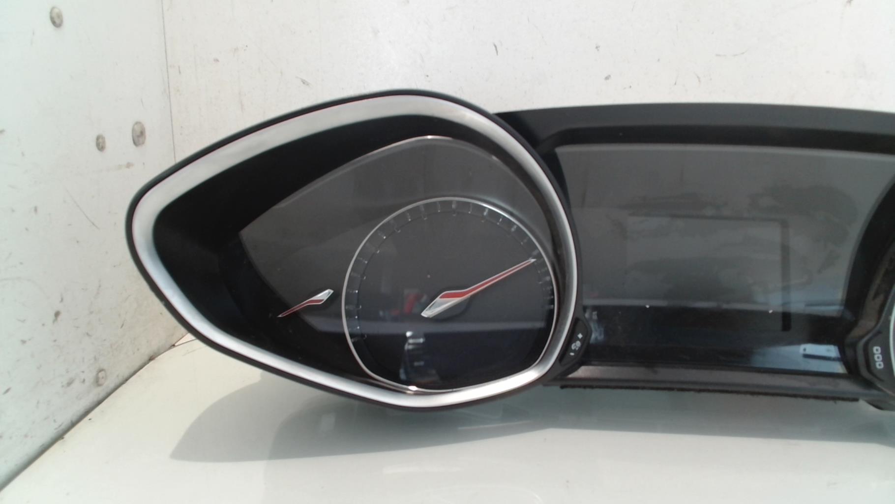Compteur PEUGEOT 308 2 PHASE 2 Diesel - 1
