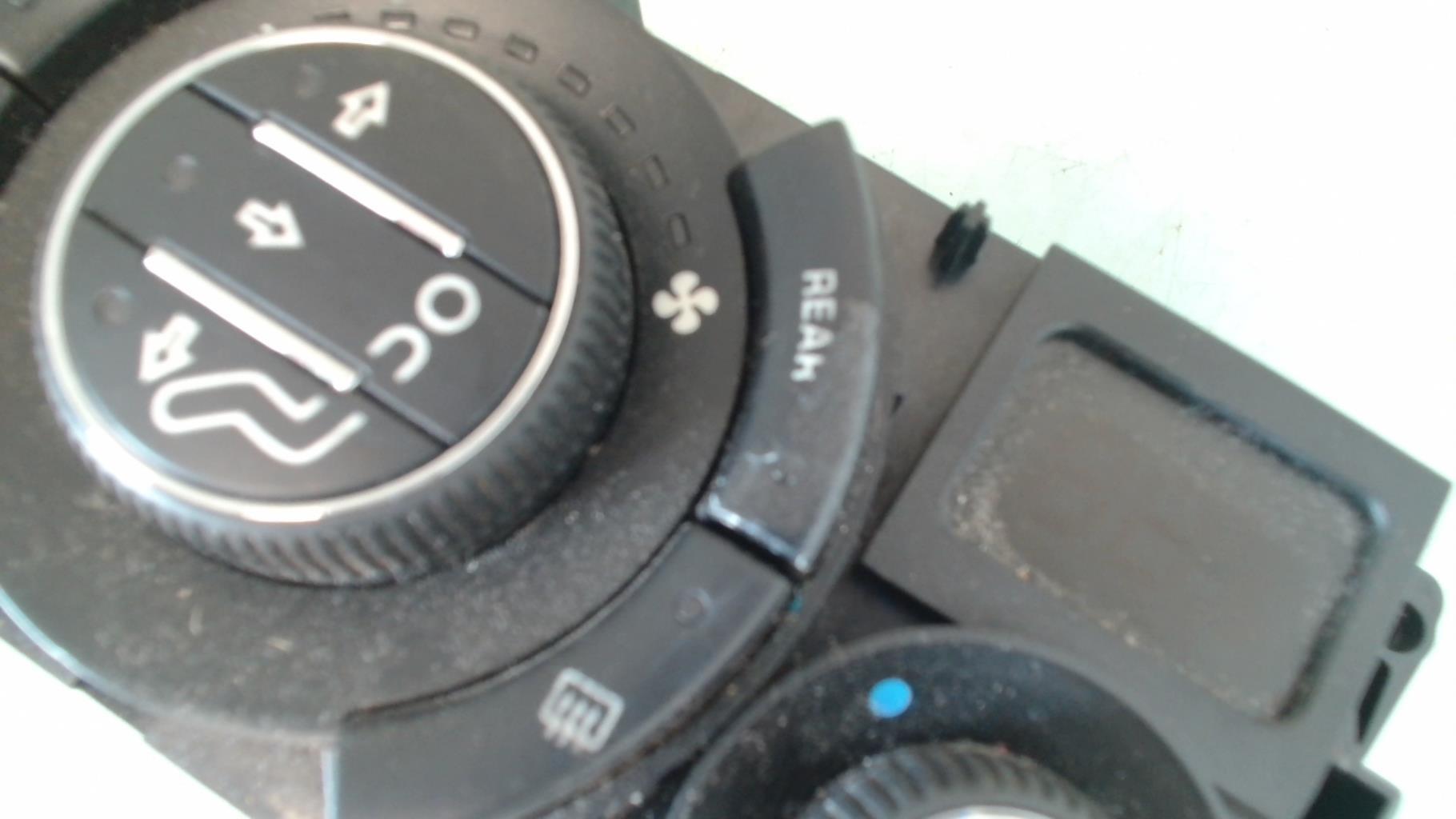 Commande chauffage PEUGEOT 5008 1 PHASE 2 Diesel - 1
