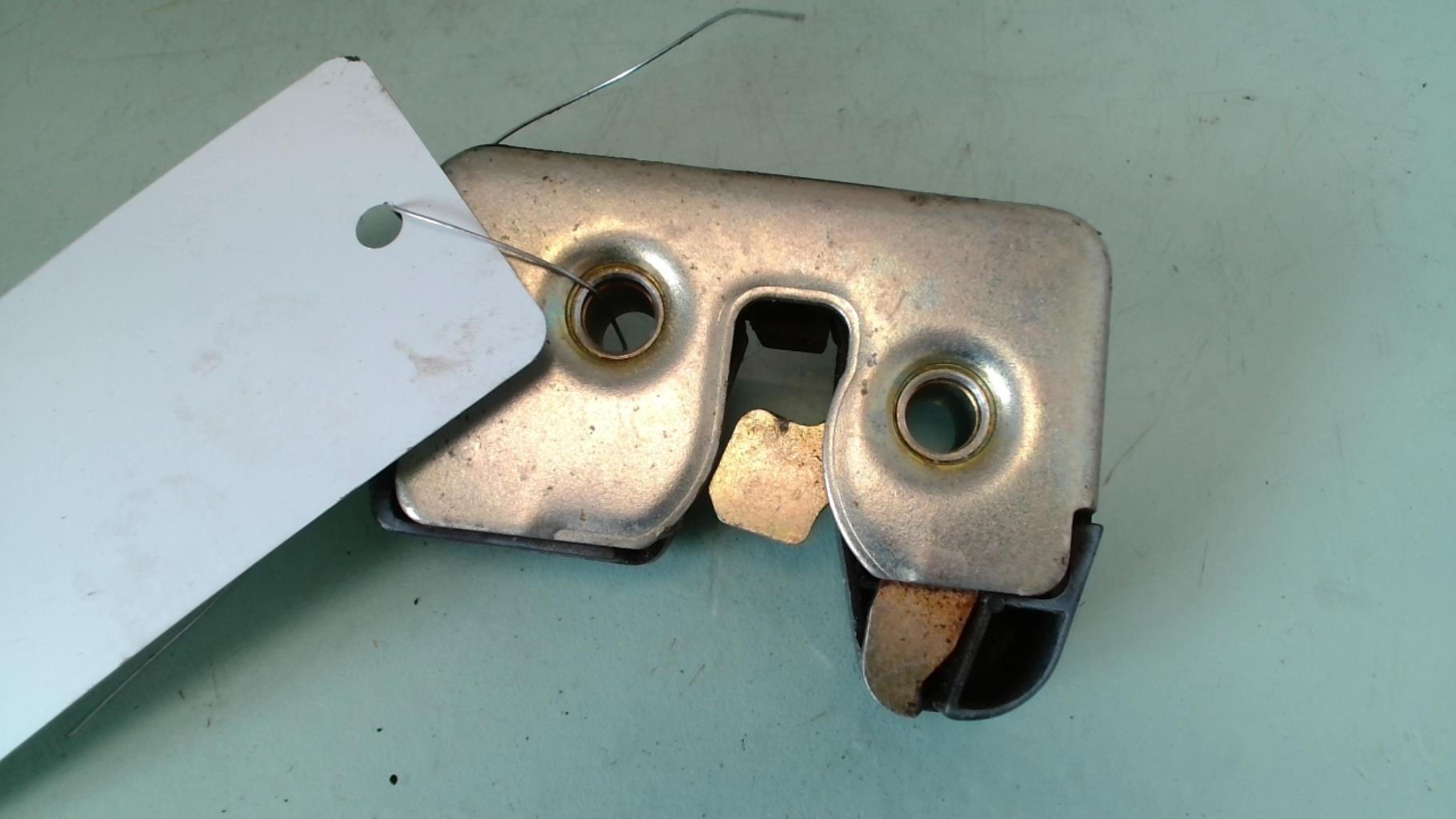 Chiusura centralizzata bagagliaio VOLKSWAGEN GOLF 3 Gasolina - 1