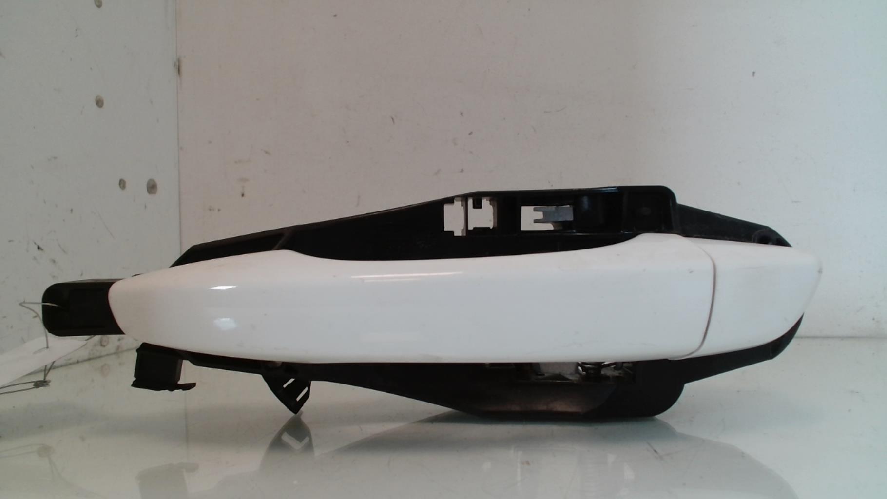 Maniglia portiera posteriore sinistra CITROEN C3 3 PHASE 1 Diésel - 1