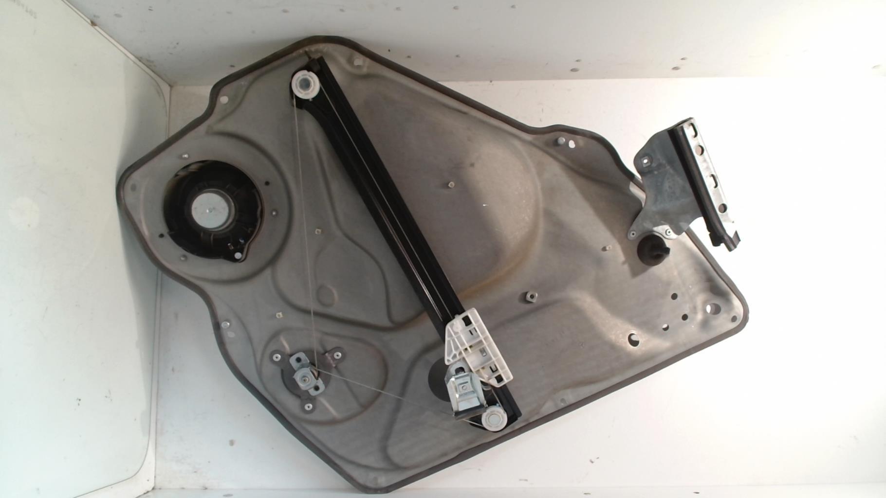 Alzacristalli manuale posteriore destro MERCEDES CLASSE A 169 PHASE 1 Diésel - 1