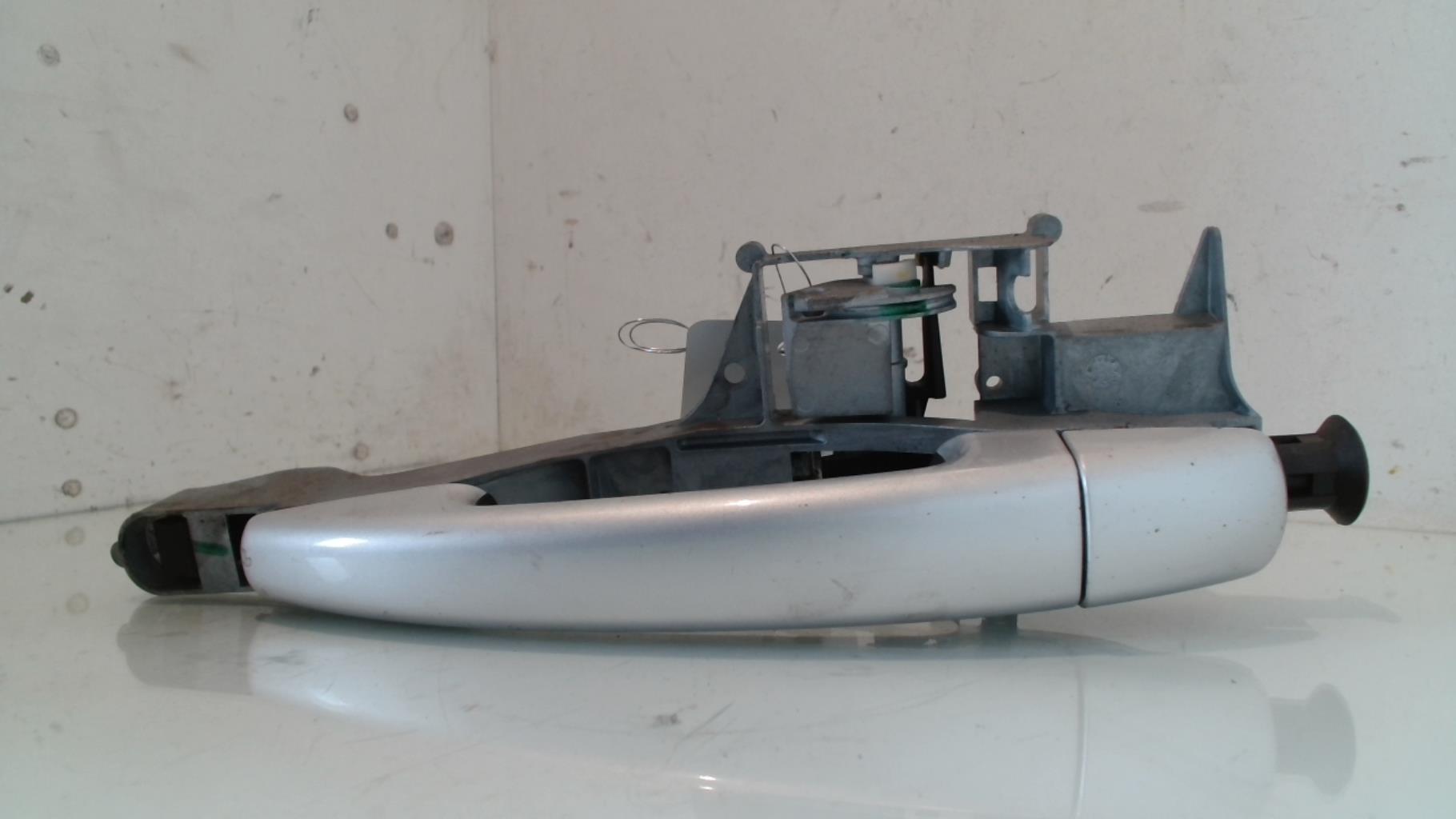 Maniglia porta laterale destra PEUGEOT PARTNER 2 PHASE 1 Diésel - 1