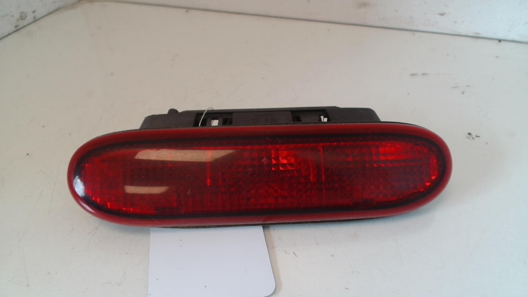Feu arriere stop central RENAULT CLIO 1 PHASE 3 Essence - 1