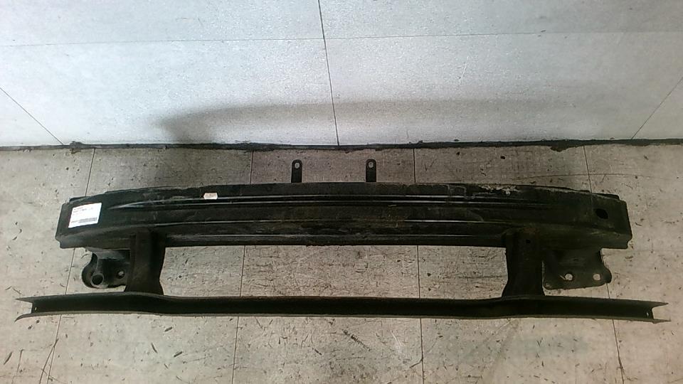 Traversa rinforzo paraurti anteriore VOLKSWAGEN PASSAT 5 BREAK Diésel - 1
