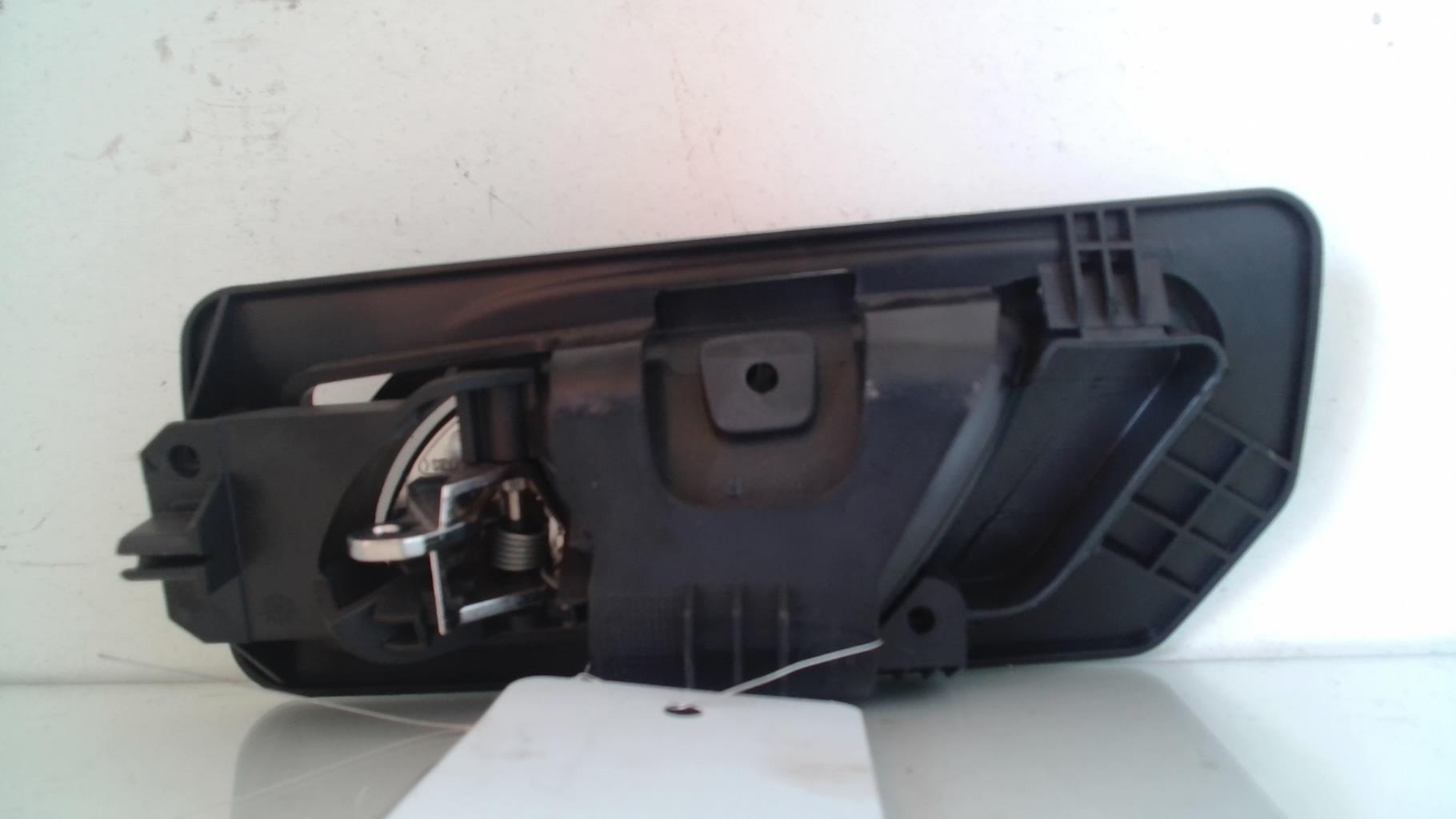 Maniglia interna anteriore destra VOLKSWAGEN SCIROCCO 3 PHASE 1 COUPE Gasolina - 1