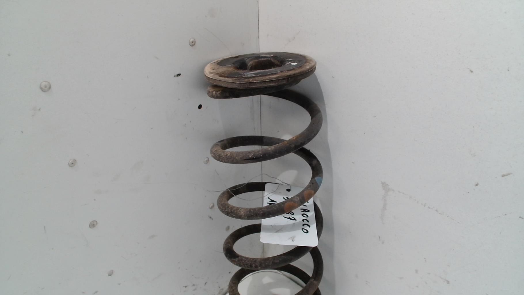 Molla sospensione posteriore sinistra VOLKSWAGEN SCIROCCO 3 PHASE 1 COUPE Gasolina - 1
