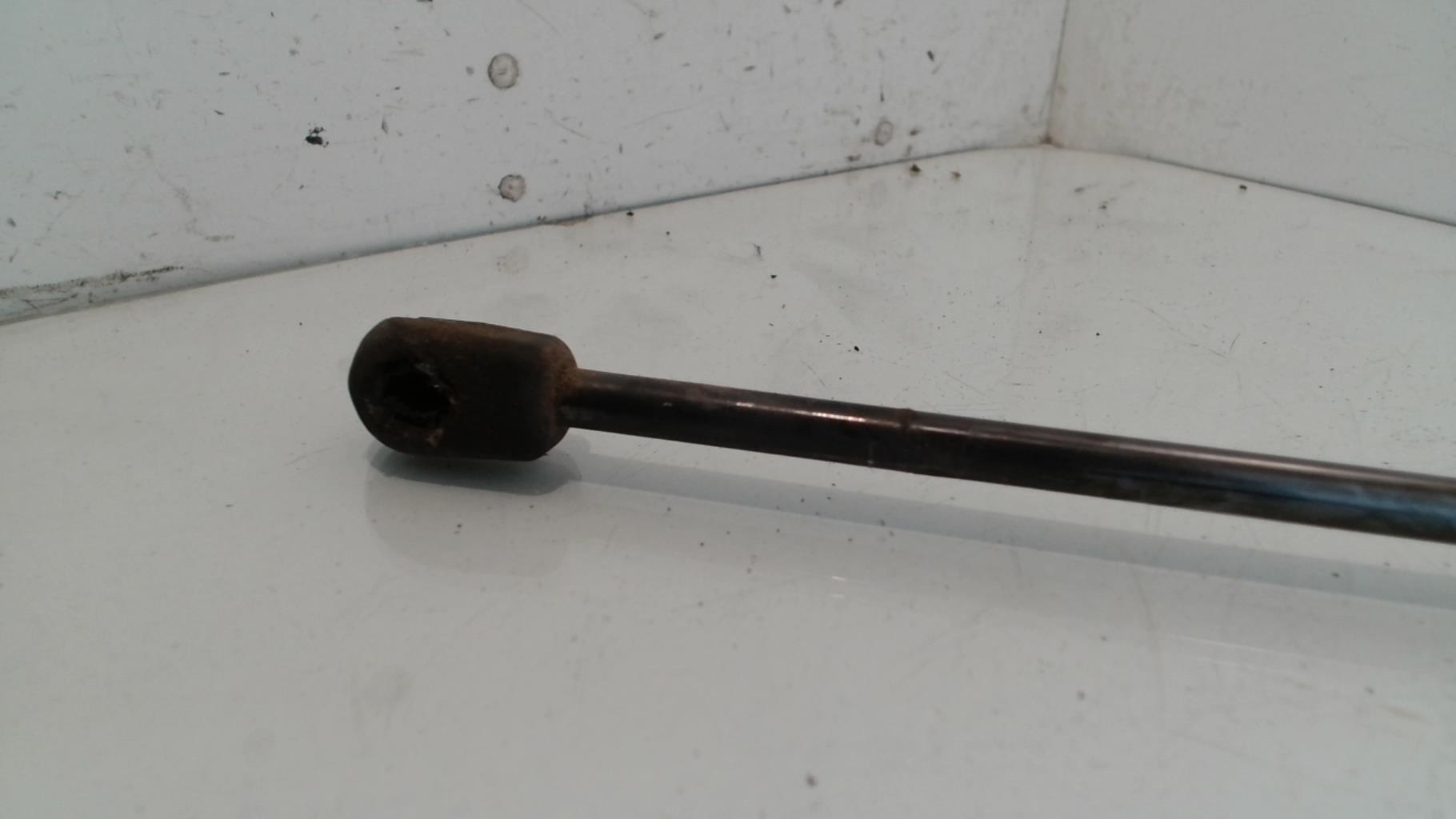 Verin de coffre PEUGEOT 407 COUPE Diesel - 1