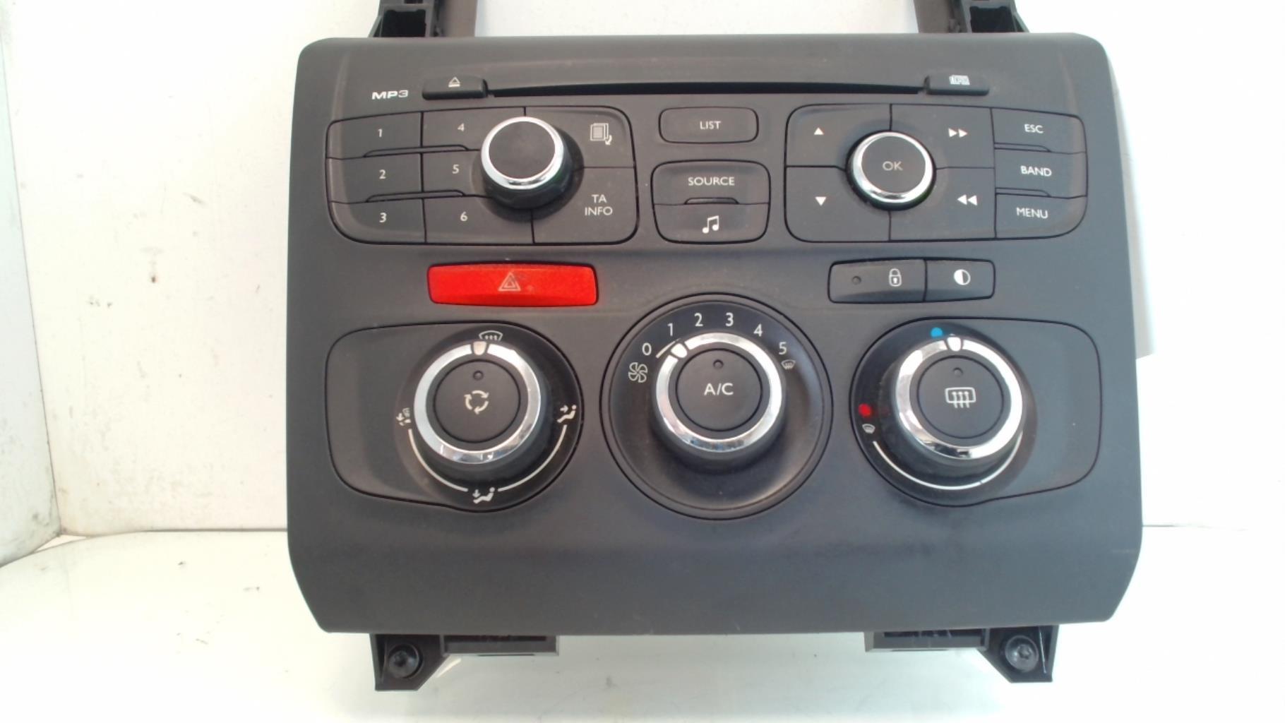 Commande chauffage CITROEN C4 2 PHASE 1 Essence - 1