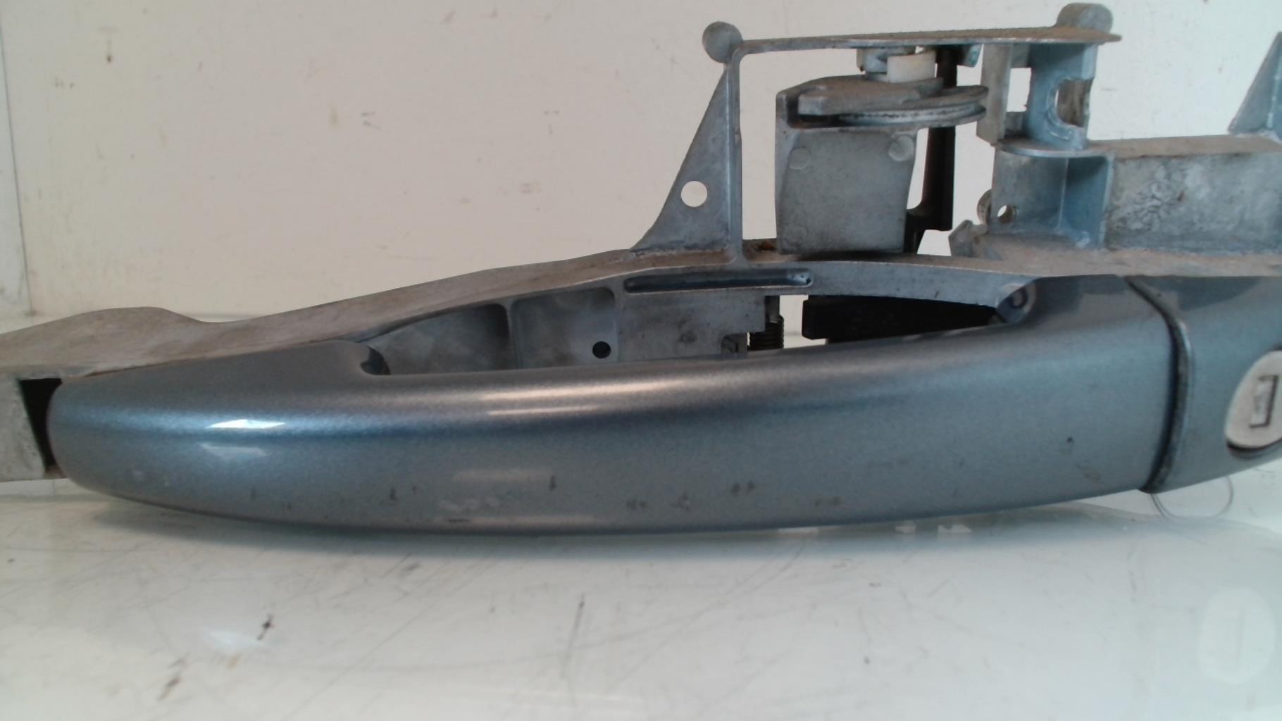 Maniglia portiera anteriore sinistra PEUGEOT 207 PHASE 1 Diésel - 1