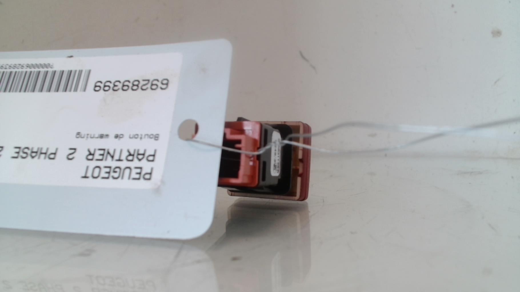 Bouton de warning PEUGEOT PARTNER 2 PHASE 2  - 1