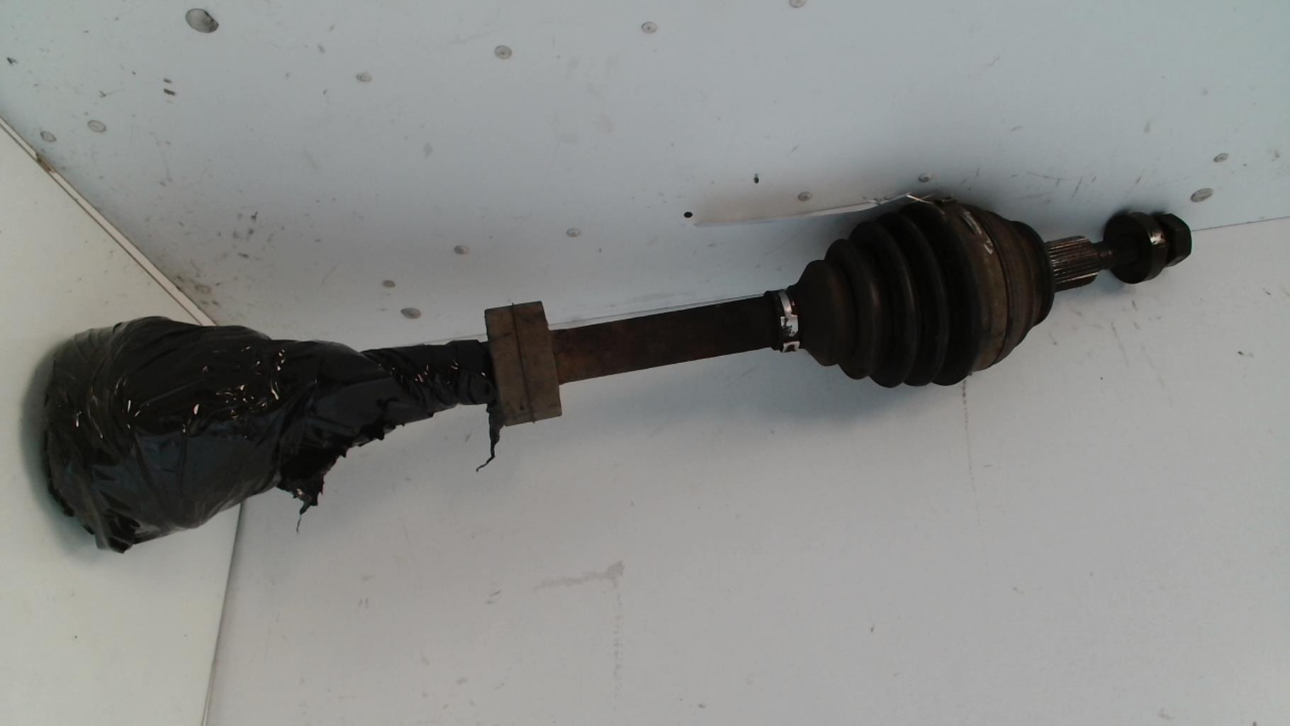 Giunto cardanico albero di trasmissione sinistro VOLKSWAGEN PASSAT 5 BREAK Diésel - 1