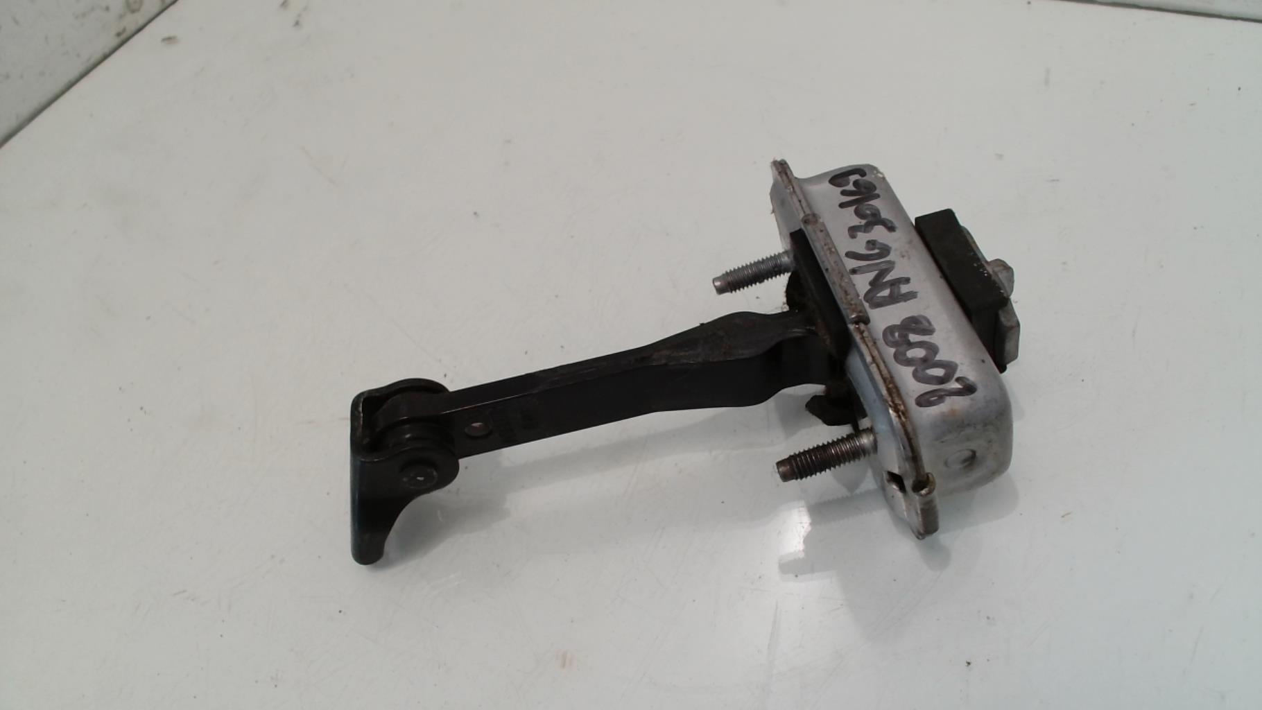 Arresto portiera anteriore sinistra PEUGEOT 2008 1 PHASE 1 Gasolina - 1