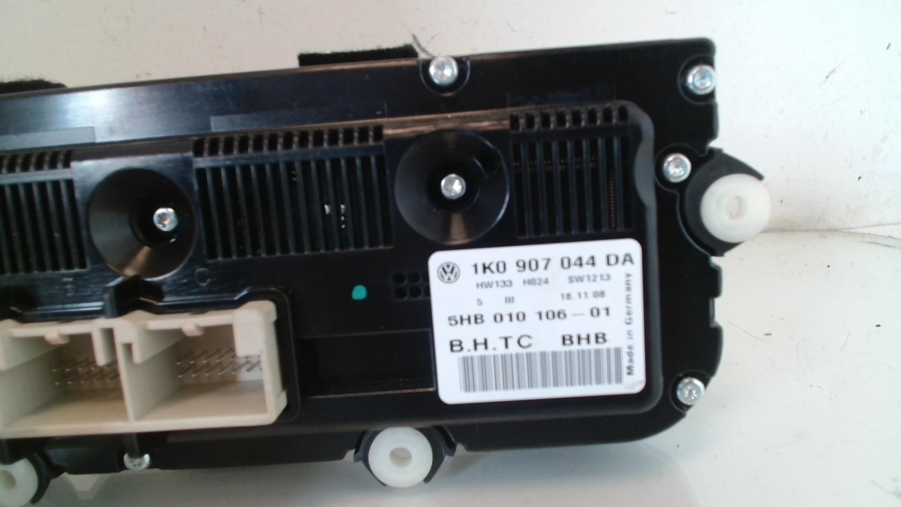 Commande chauffage VOLKSWAGEN SCIROCCO 3 PHASE 1 COUPE Essence - 1