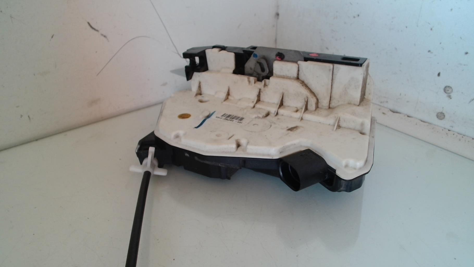 Chiusura centralizzata anteriore destra VOLKSWAGEN SCIROCCO 3 PHASE 1 COUPE Gasolina - 1