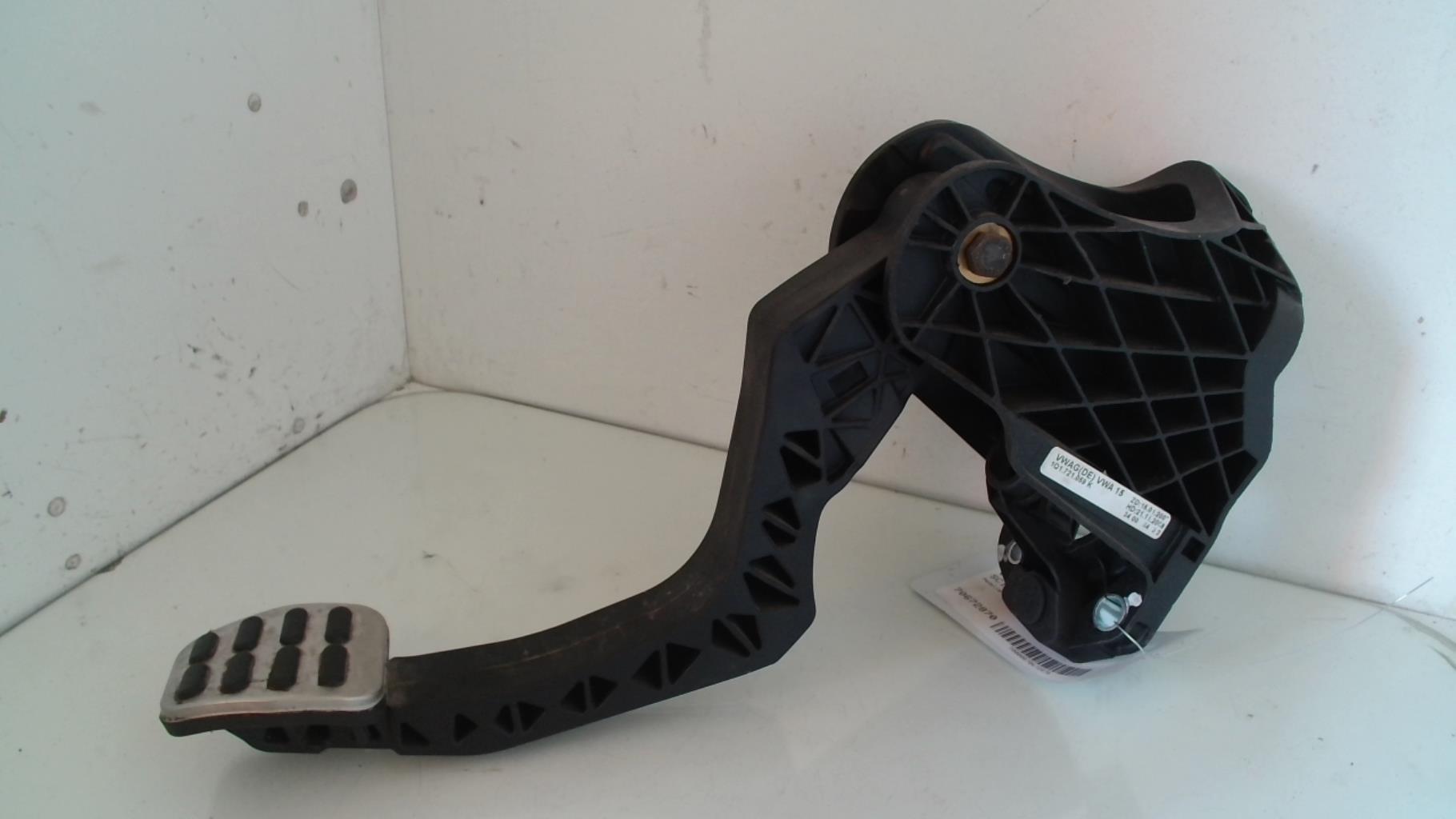 Pedale d'embrayage VOLKSWAGEN SCIROCCO 3 PHASE 1 COUPE Essence - 1