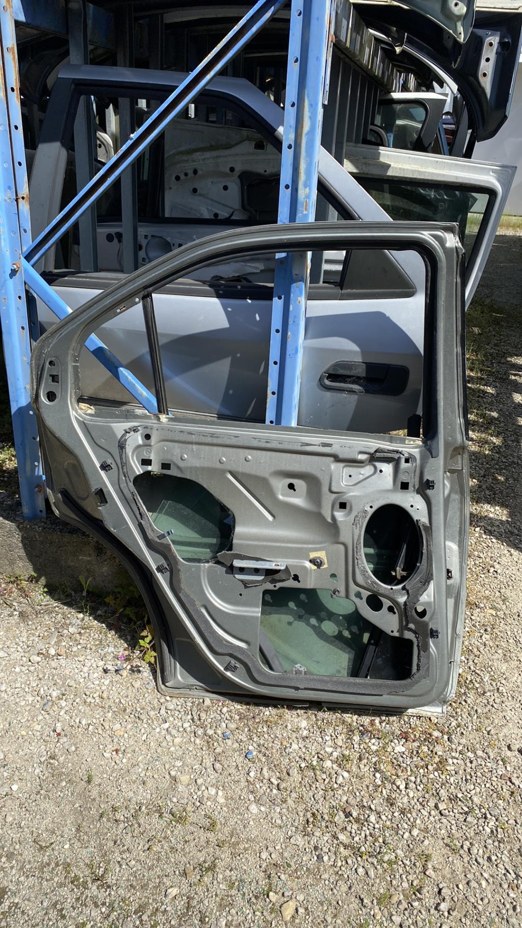 Portiera posteriore sinistra FORD MONDEO 2 Gasolina - 1