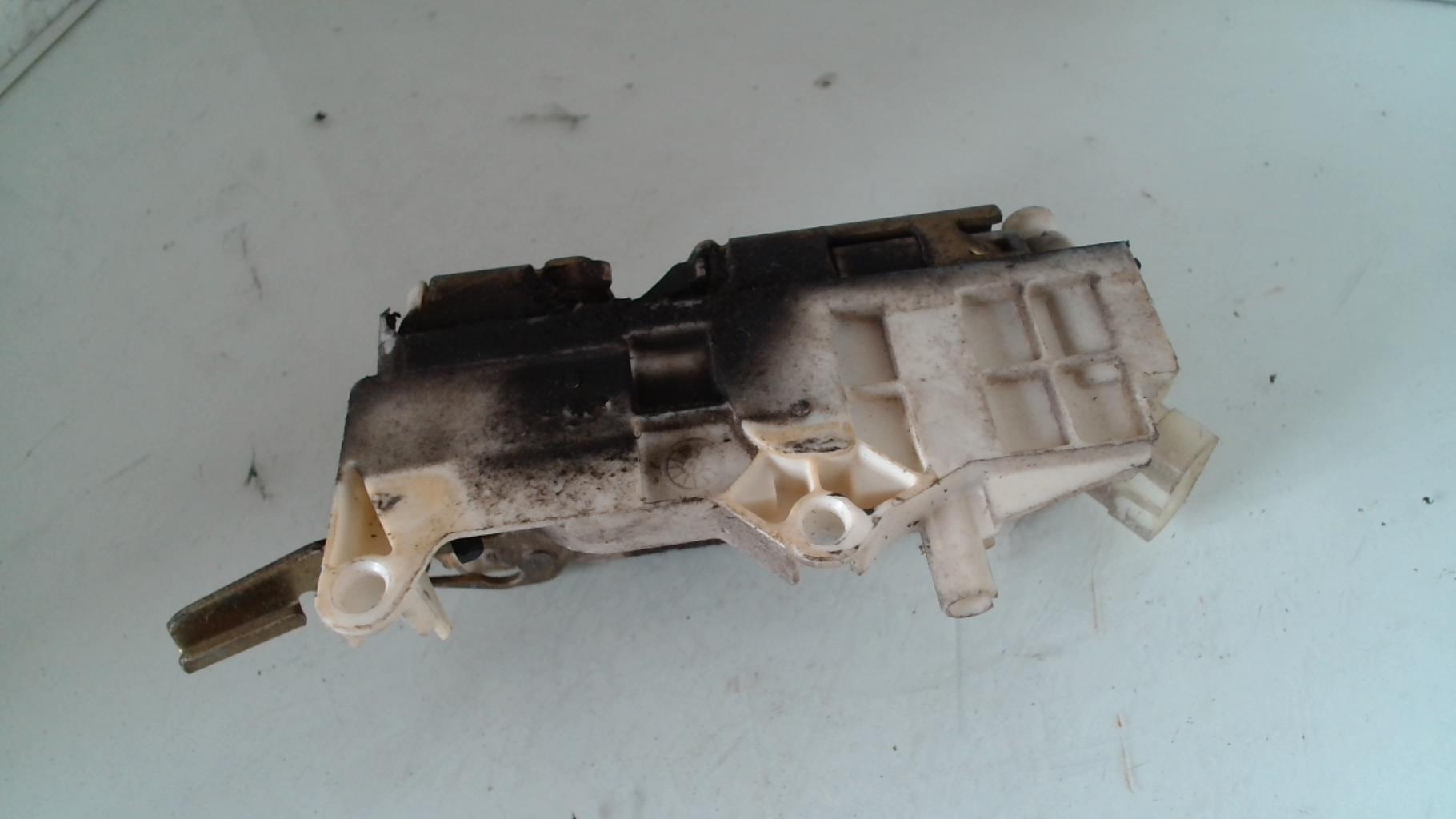 Chiusura centralizzata posteriore destra LANCIA DELTA 2 Gasolina - 1