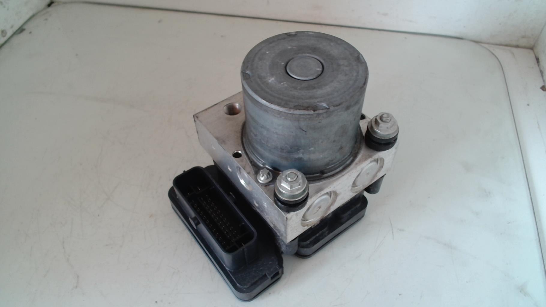 Bloc ABS (freins anti-blocage) CITROEN C3 3 PHASE 1 Essence - 1