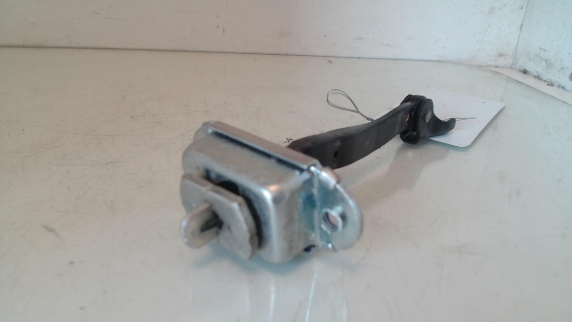 Arresto portiera posteriore sinistra NISSAN JUKE 1 PHASE 2 Gasolina - 1