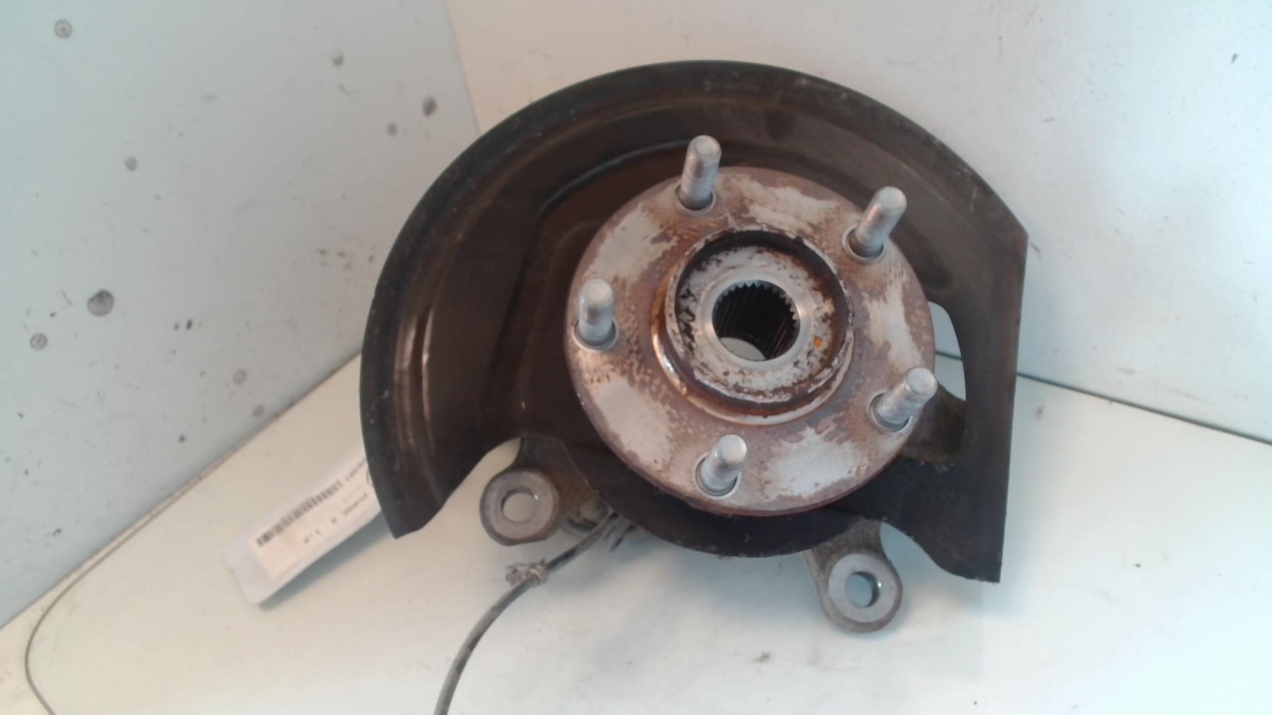 Mozzo anteriore sinistro NISSAN JUKE 1 PHASE 2 Gasolina - 1