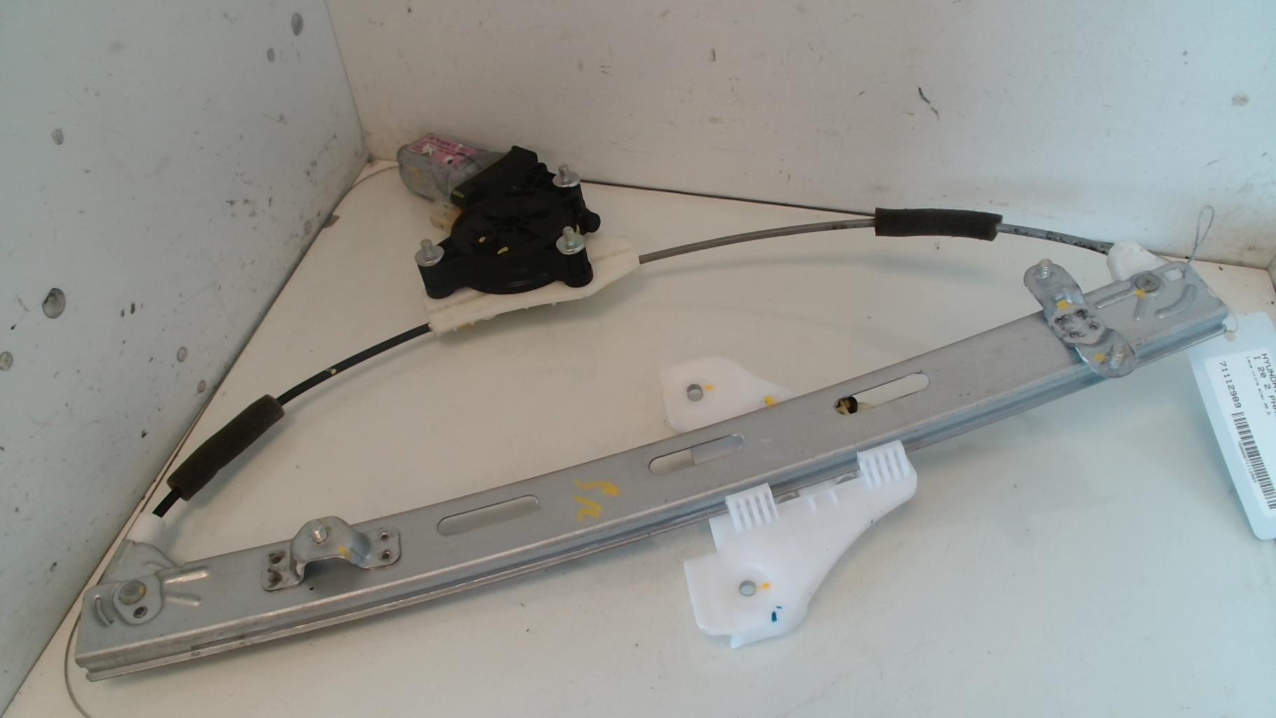 Alzacristalli elettrico posteriore sinistro HYUNDAI I 20 2 PHASE 1  - 1