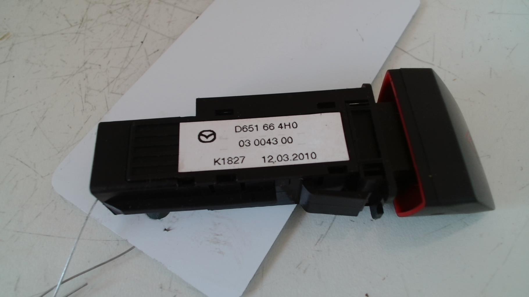 Bouton de warning MAZDA 2 2 PHASE 1 Diesel - 1