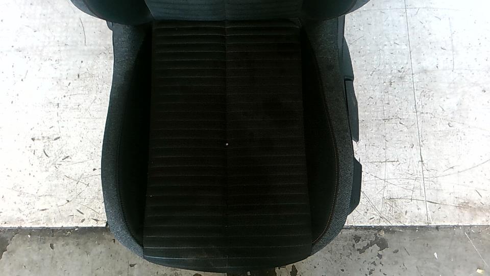 Sedile lato guida PEUGEOT 208 2 Diésel - 1