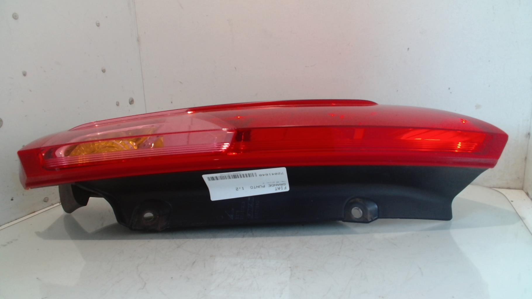 Fanale posteriore principale destro (luci) FIAT GRANDE PUNTO Diésel - 1