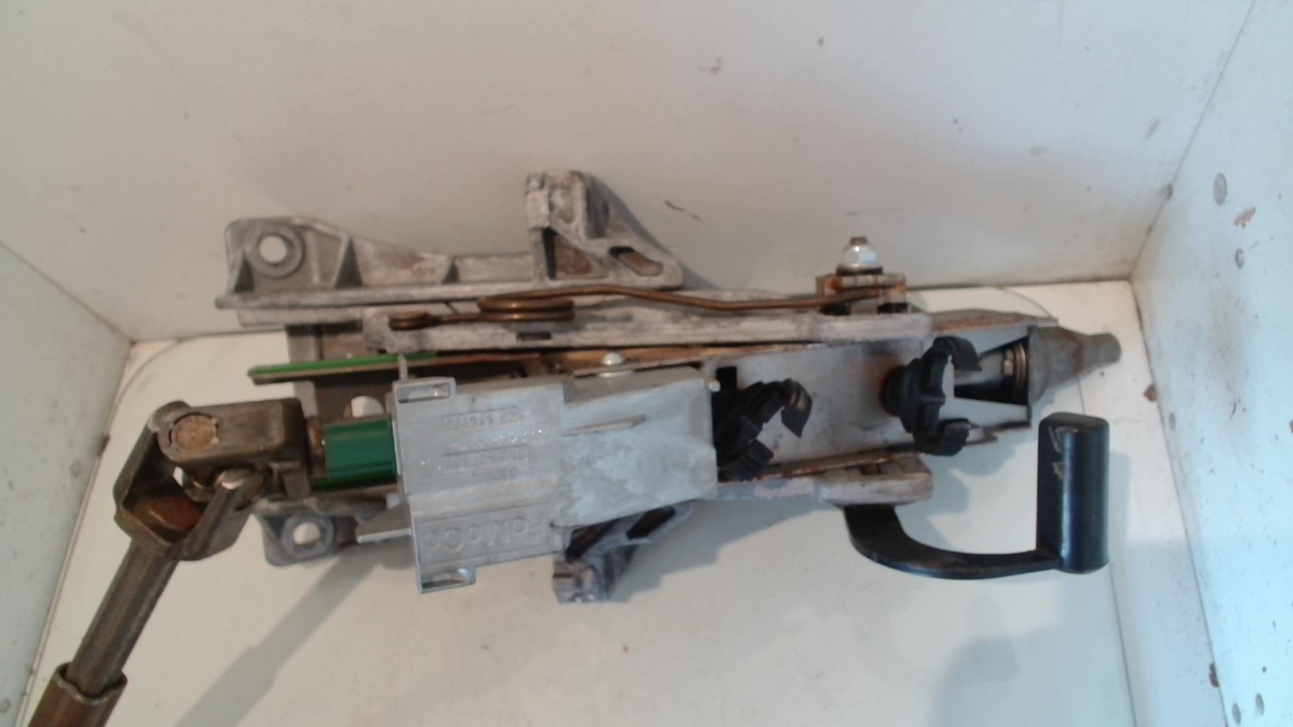 Piantone dello sterzo FORD KUGA 1 Diésel - 1