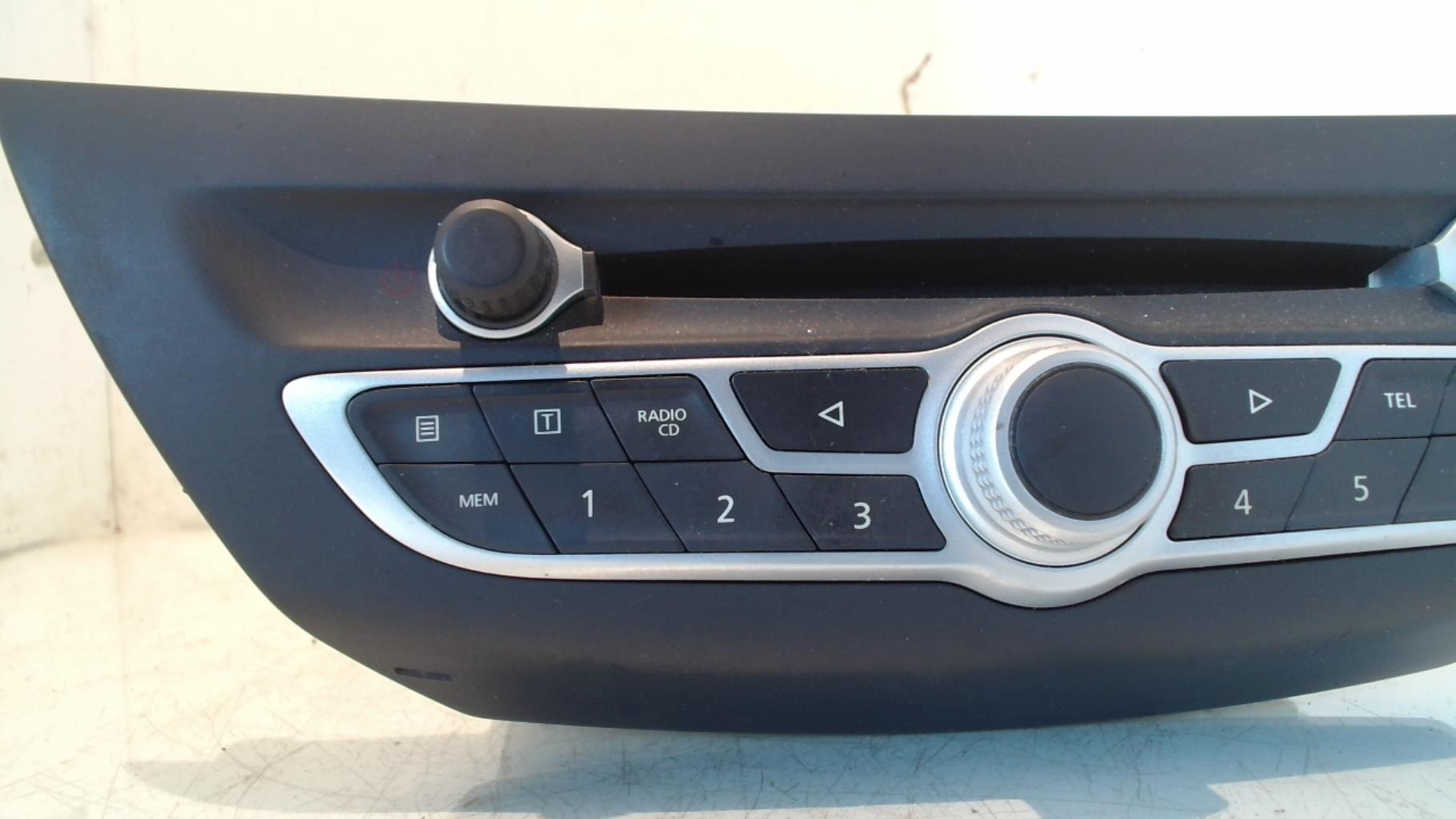 Autoradio originale RENAULT LAGUNA 3 PHASE 2 BREAK Diésel - 1
