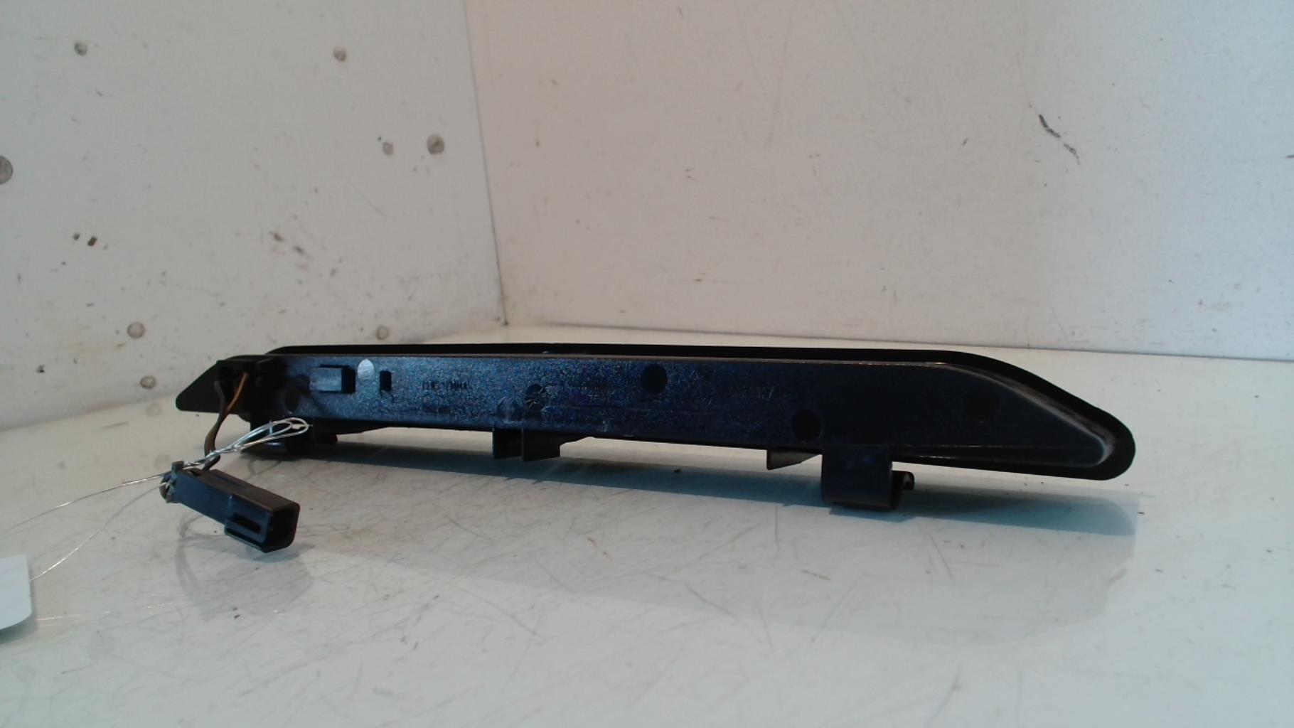 Luce stop centrale OPEL ZAFIRA A PHASE 2 Diésel - 1